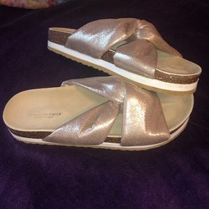 American Eagle gold slides size 7